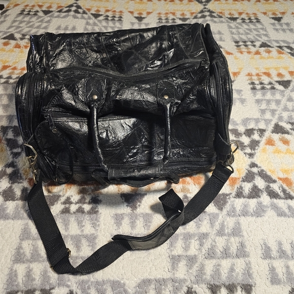 CLAIRE CHASE Black Patchwork Executive Leather Duffel Bag Weekender - Picture 13 of 13